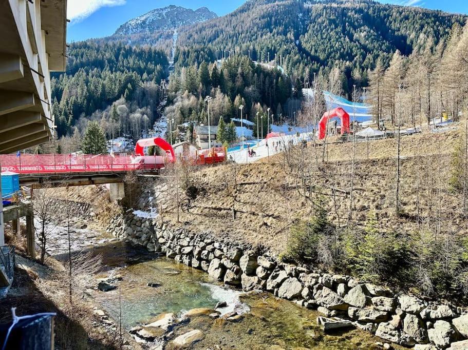 Panoramica Terrazza Sulle Piste Sciistiche Gressoney-Saint-Jean Buitenkant foto